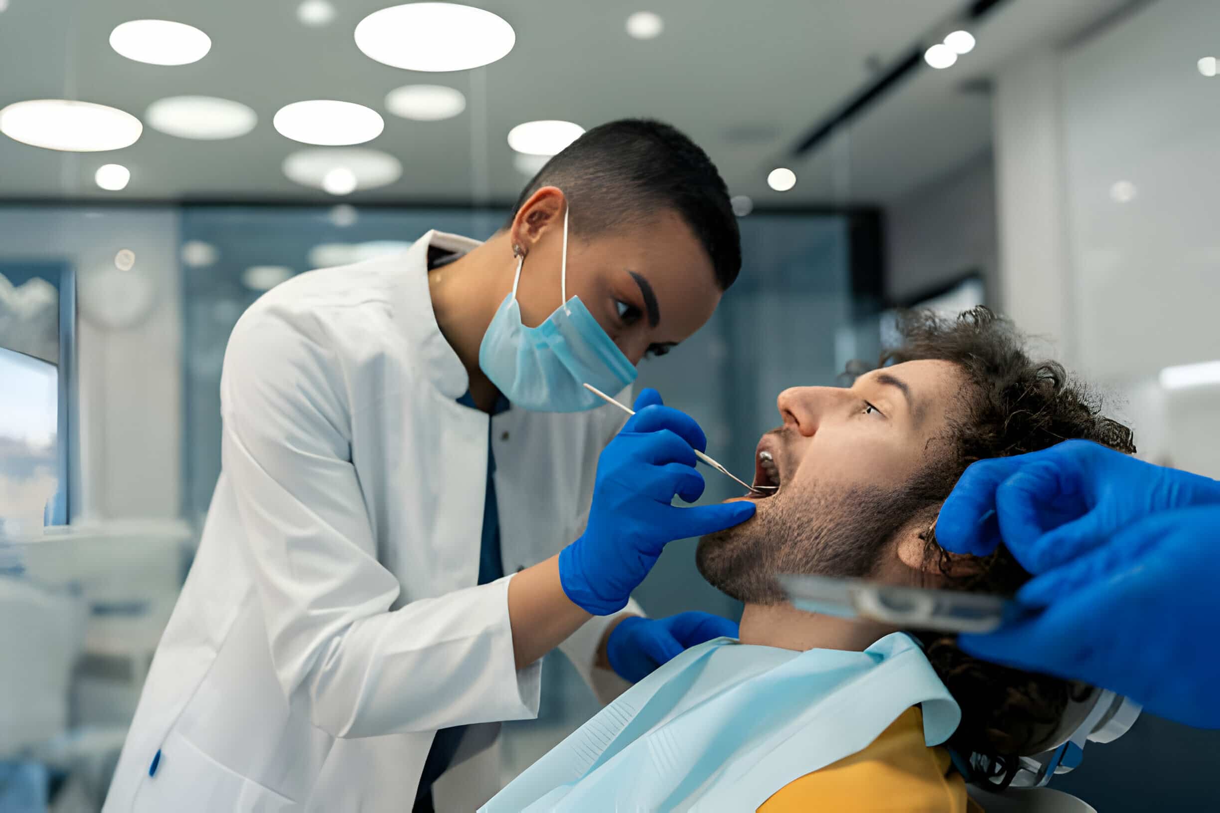 7 Common Dental Emergencies and How to Handle Them_3